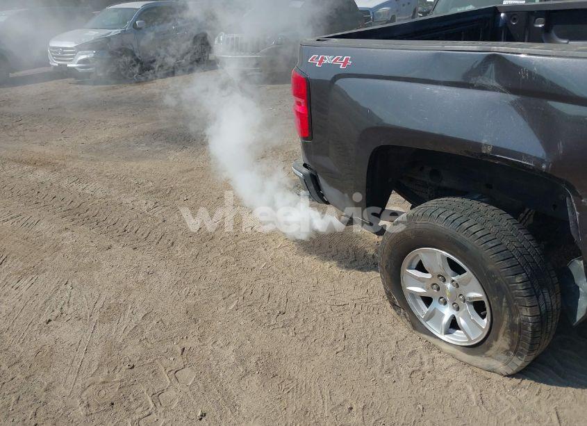 Photo 18 of 2015 Chevrolet Silverado 1500 1LT (VIN 1GCVKREHXFZ430898)