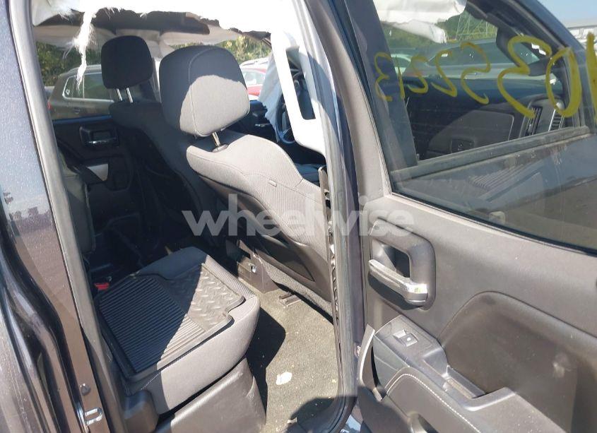 Photo 8 of 2015 Chevrolet Silverado 1500 1LT (VIN 1GCVKREHXFZ430898)