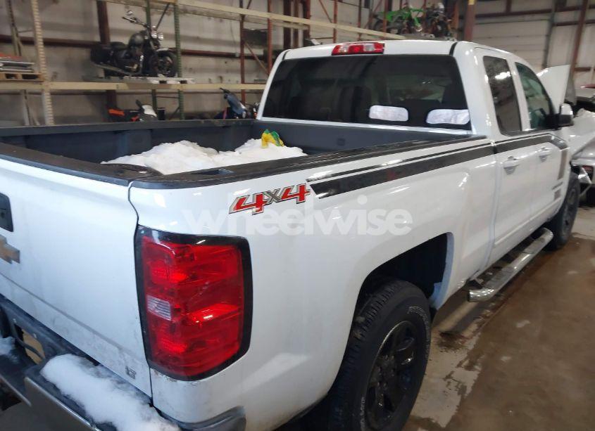 Photo 4 of 2016 Chevrolet Silverado 1500 1LT (VIN 1GCVKREHXGZ177230)