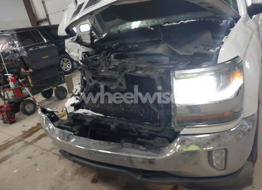 Photo 6 of 2016 Chevrolet Silverado 1500 1LT (VIN 1GCVKREHXGZ177230)