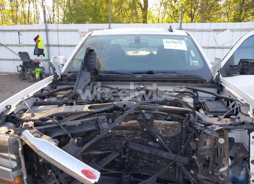 Photo 10 of 2018 Chevrolet Silverado 1500 1LT (VIN 1GCVKREHXJZ177154)