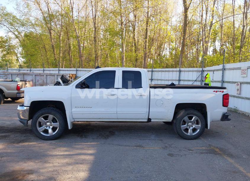 Photo 15 of 2018 Chevrolet Silverado 1500 1LT (VIN 1GCVKREHXJZ177154)