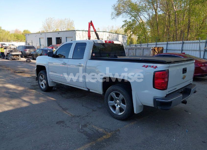 Photo 3 of 2018 Chevrolet Silverado 1500 1LT (VIN 1GCVKREHXJZ177154)
