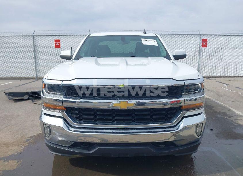 Photo 16 of 2018 Chevrolet Silverado 1500 1LT (VIN 1GCVKREHXJZ298878)