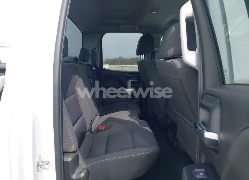 Photo 8 of 2018 Chevrolet Silverado 1500 1LT (VIN 1GCVKREHXJZ298878)