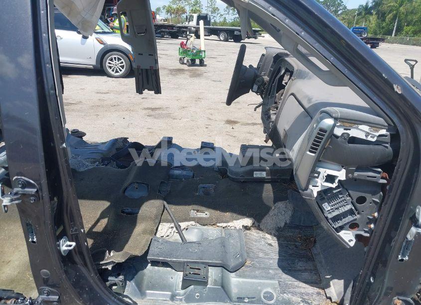 Photo 5 of 2014 Chevrolet Silverado 1500 (VIN 1GCVKSEC1EZ214688)