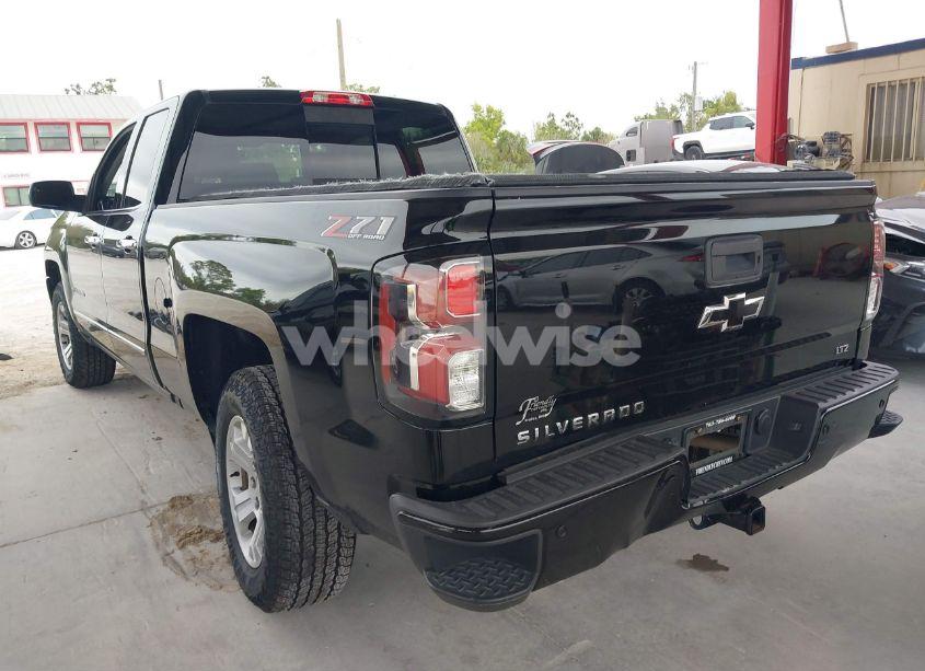 Photo 3 of 2018 Chevrolet Silverado 1500 2LZ (VIN 1GCVKSEC1JZ133409)