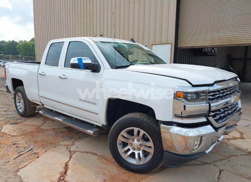 2018 Chevrolet Silverado 1500 1LZ (VIN 1GCVKSEC1JZ204723) main photo