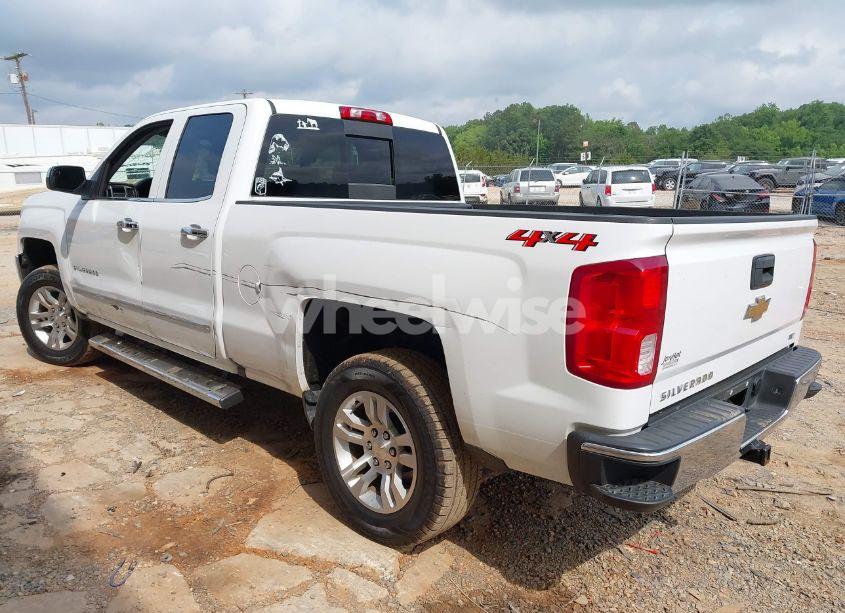 Photo 3 of 2018 Chevrolet Silverado 1500 1LZ (VIN 1GCVKSEC1JZ204723)