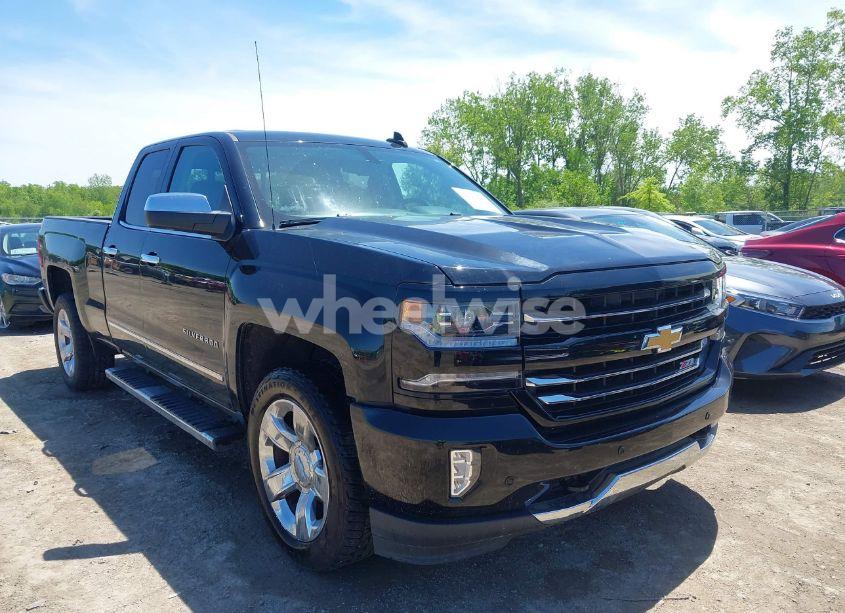 2018 Chevrolet Silverado 1500 2LZ (VIN 1GCVKSEC4JZ338478) main photo
