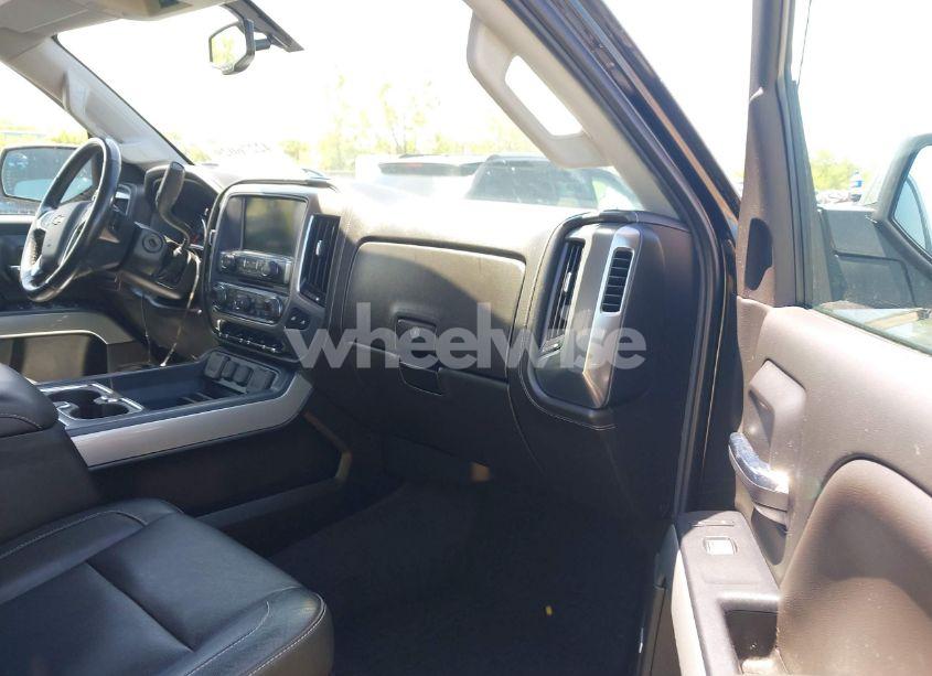 Photo 5 of 2018 Chevrolet Silverado 1500 2LZ (VIN 1GCVKSEC4JZ338478)