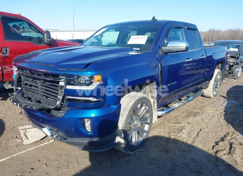 Photo 2 of 2017 Chevrolet Silverado 1500 2LZ (VIN 1GCVKSEC5HZ207845)