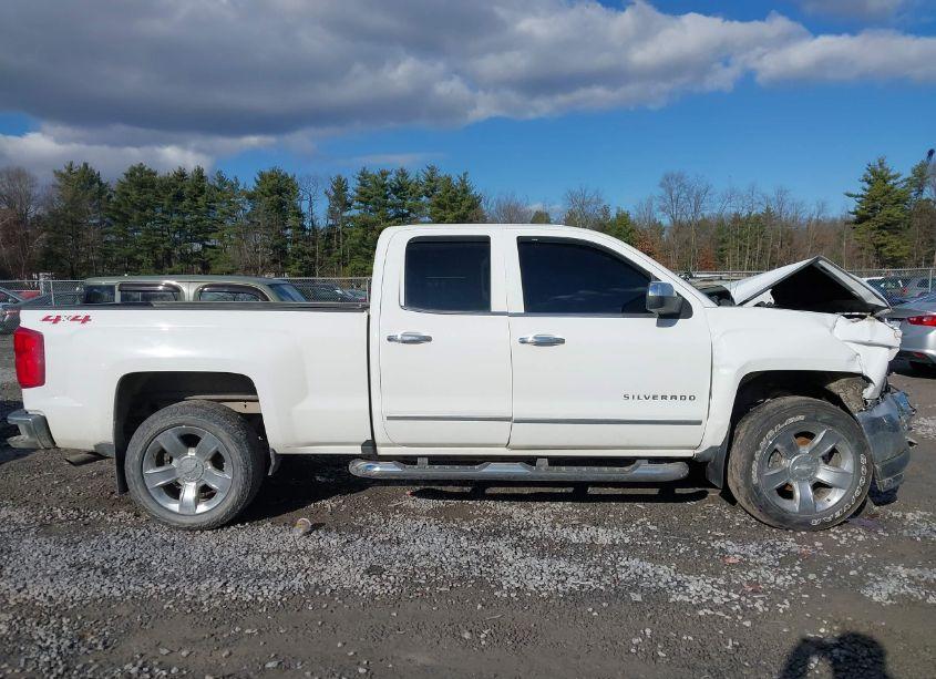 Photo 13 of 2018 Chevrolet Silverado 1500 1LZ (VIN 1GCVKSEC5JZ285225)
