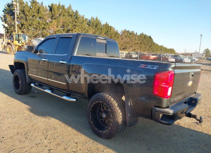 Photo 3 of 2017 Chevrolet Silverado 1500 2LZ (VIN 1GCVKSEC8HZ173772)
