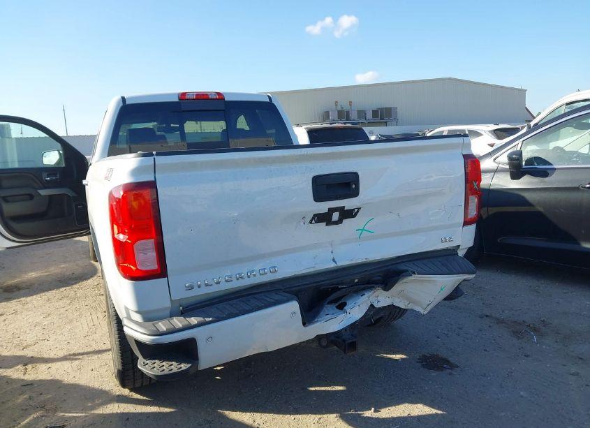 Photo 6 of 2017 Chevrolet Silverado 1500 2LZ (VIN 1GCVKSEJ9HZ101980)