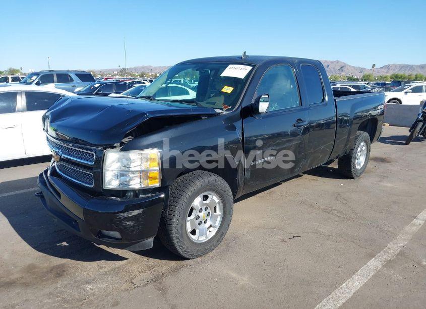Photo 2 of 2013 Chevrolet Silverado 1500 LTZ (VIN 1GCVKTE27DZ105373)