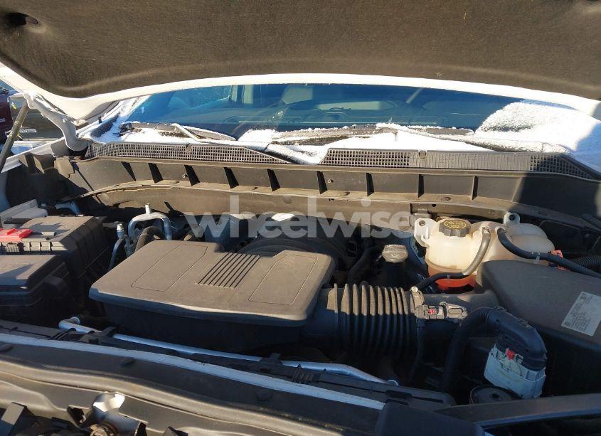 Photo 10 of 2019 Chevrolet Silverado 1500 RST (VIN 1GCVYEEDXKZ343887)