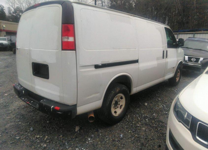 Photo 4 of 2017 Chevrolet Express 2500 WORK VAN (VIN 1GCWGAF13H1321550)