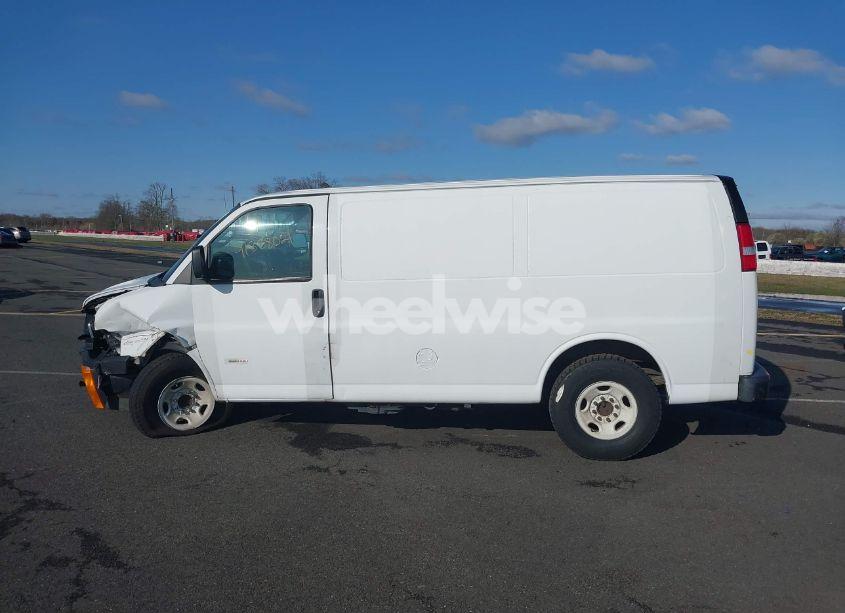 Photo 14 of 2017 Chevrolet Express 2500 WORK VAN (VIN 1GCWGAF15H1319752)