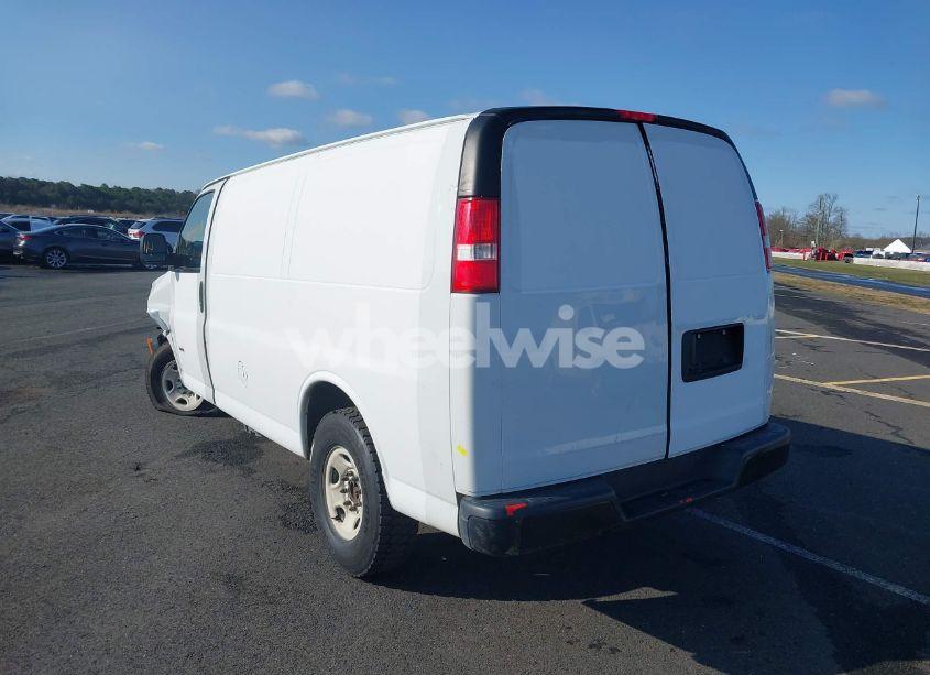 Photo 3 of 2017 Chevrolet Express 2500 WORK VAN (VIN 1GCWGAF15H1319752)