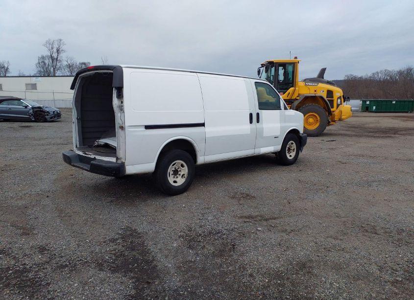 Photo 4 of 2017 Chevrolet Express 2500 WORK VAN (VIN 1GCWGAF19H1317826)
