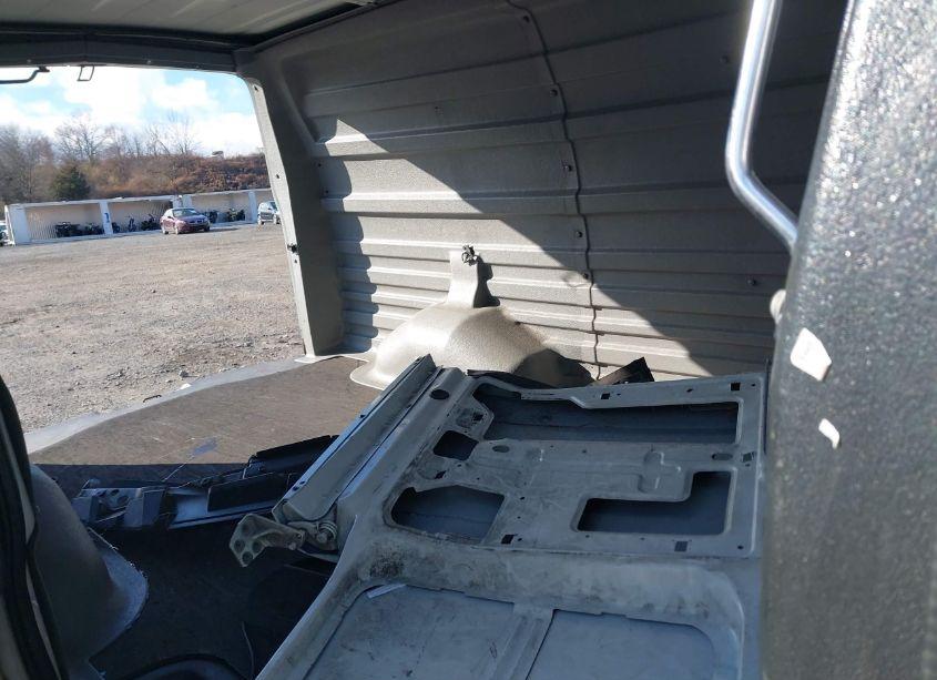 Photo 8 of 2017 Chevrolet Express 2500 WORK VAN (VIN 1GCWGAF19H1317826)