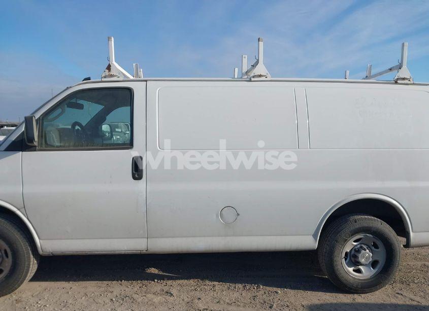 Photo 14 of 2021 Chevrolet Express CARGO RWD 2500 REGULAR WHEELBASE WT (VIN 1GCWGAF71M1161411)