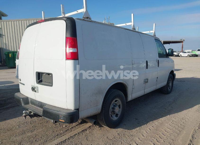 Photo 4 of 2021 Chevrolet Express CARGO RWD 2500 REGULAR WHEELBASE WT (VIN 1GCWGAF71M1161411)