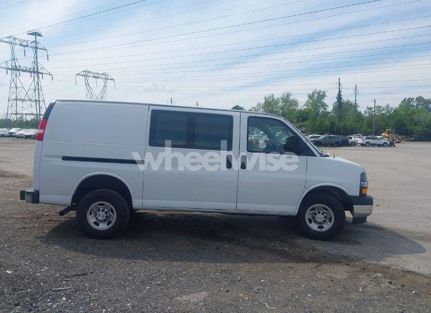 Photo 13 of 2021 Chevrolet Express CARGO RWD 2500 REGULAR WHEELBASE WT (VIN 1GCWGAF72M1208980)