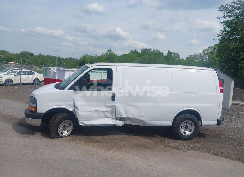 Photo 14 of 2021 Chevrolet Express CARGO RWD 2500 REGULAR WHEELBASE WT (VIN 1GCWGAF72M1208980)
