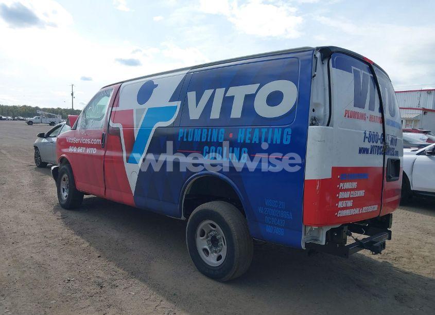 Photo 3 of 2024 Chevrolet Express CARGO RWD 2500 REGULAR WHEELBASE WT (VIN 1GCWGAF75R1189378)