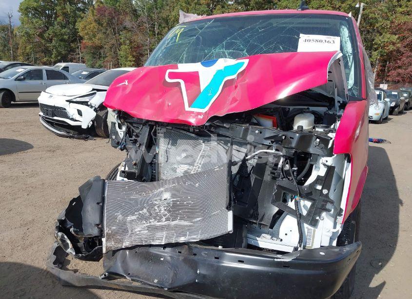 Photo 6 of 2024 Chevrolet Express CARGO RWD 2500 REGULAR WHEELBASE WT (VIN 1GCWGAF75R1189378)