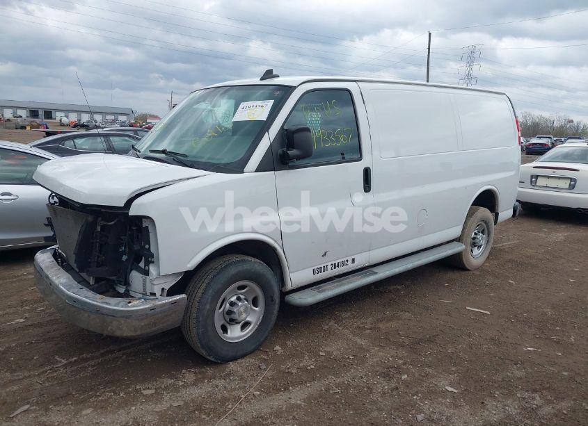 Photo 2 of 2021 Chevrolet Express CARGO RWD 2500 REGULAR WHEELBASE WT (VIN 1GCWGAF77M1204620)