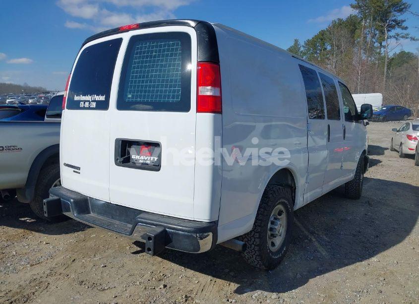 Photo 4 of 2021 Chevrolet Express CARGO RWD 2500 REGULAR WHEELBASE WT (VIN 1GCWGAF77M1249962)