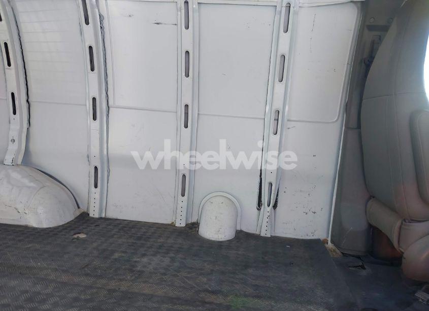 Photo 8 of 2021 Chevrolet Express CARGO RWD 2500 REGULAR WHEELBASE WT (VIN 1GCWGAF77M1249962)