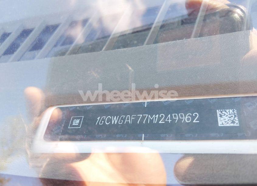 Photo 9 of 2021 Chevrolet Express CARGO RWD 2500 REGULAR WHEELBASE WT (VIN 1GCWGAF77M1249962)