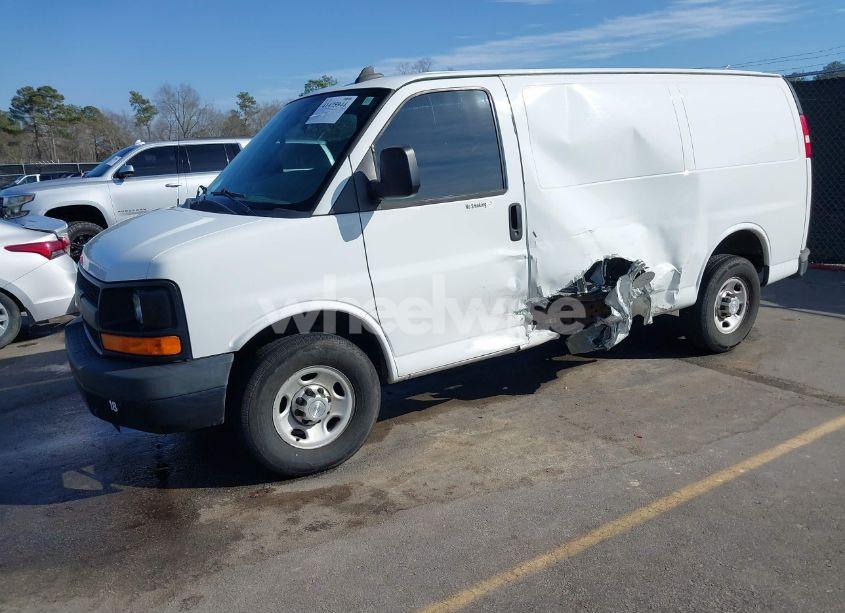 Photo 2 of 2016 Chevrolet Express 2500 WORK VAN (VIN 1GCWGAFF0G1141744)