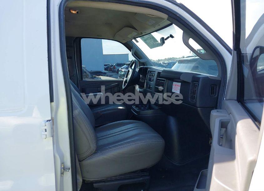 Photo 5 of 2016 Chevrolet Express 2500 WORK VAN (VIN 1GCWGAFF0G1141744)