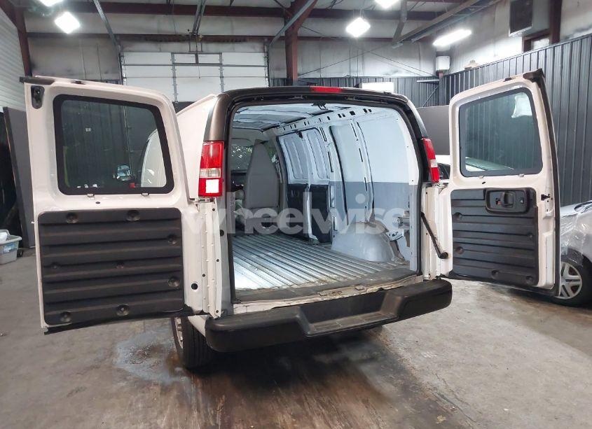 Photo 3 of 2017 Chevrolet Express 2500 WORK VAN (VIN 1GCWGAFF0H1175474)