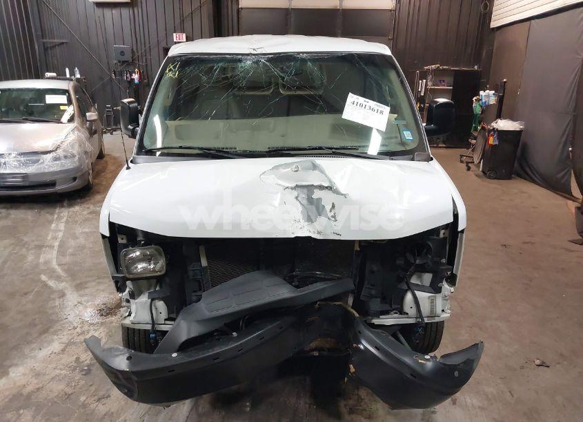 Photo 6 of 2017 Chevrolet Express 2500 WORK VAN (VIN 1GCWGAFF0H1175474)