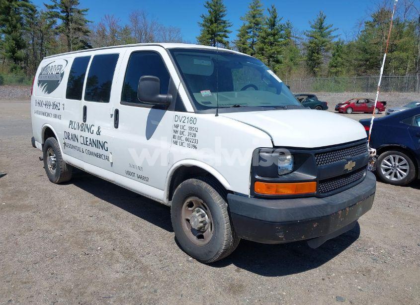 2016 Chevrolet Express 2500 WORK VAN (VIN 1GCWGAFF1G1126072) main photo