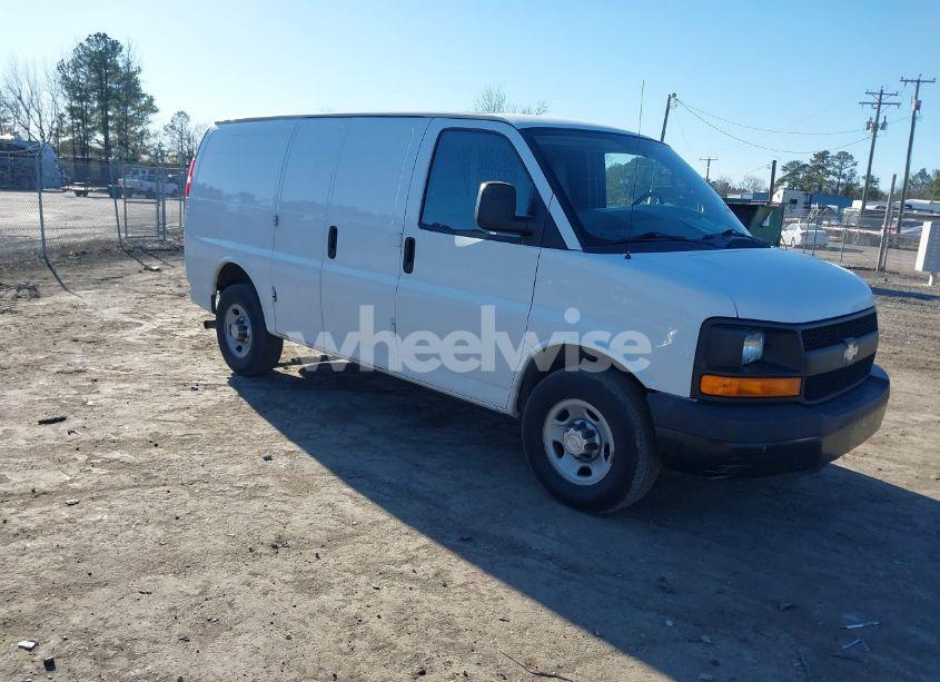 2016 Chevrolet Express 2500 WORK VAN (VIN 1GCWGAFF1G1286937) main photo