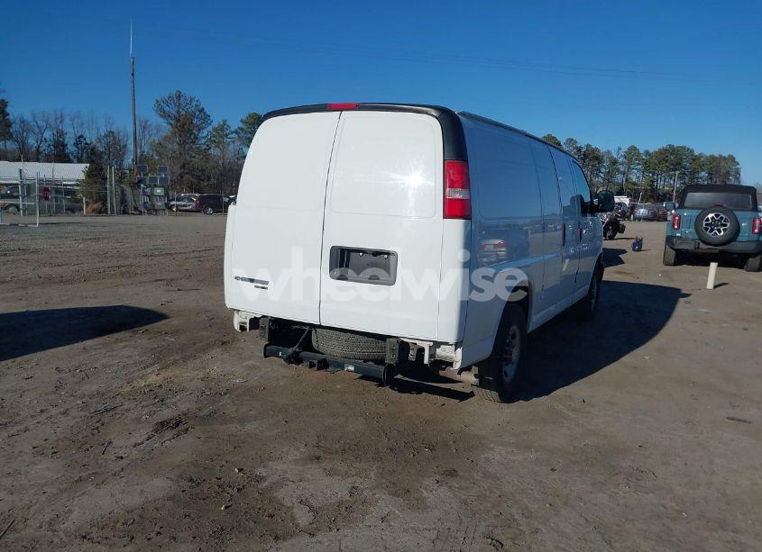 Photo 4 of 2016 Chevrolet Express 2500 WORK VAN (VIN 1GCWGAFF1G1286937)