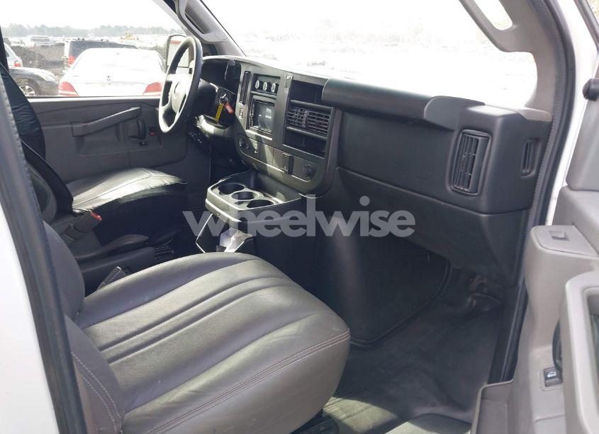 Photo 5 of 2017 Chevrolet Express 2500 WORK VAN (VIN 1GCWGAFF1H1114005)