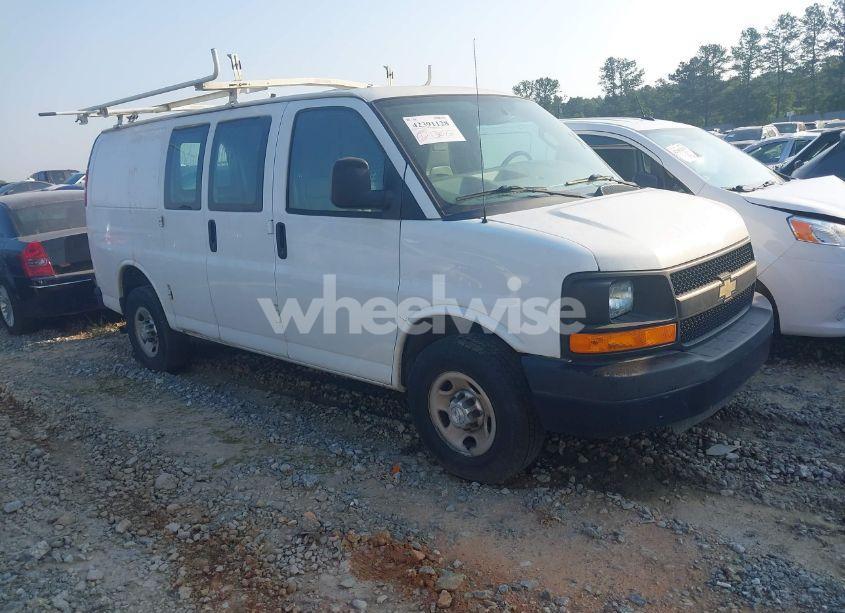 2016 Chevrolet Express 2500 WORK VAN (VIN 1GCWGAFF2G1162983) main photo