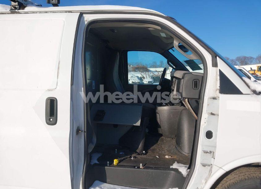 Photo 5 of 2016 Chevrolet Express 2500 WORK VAN (VIN 1GCWGAFF2G1316172)