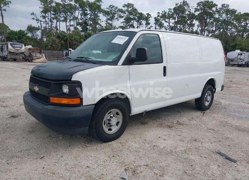 Photo 2 of 2017 Chevrolet Express 2500 WORK VAN (VIN 1GCWGAFF2H1176724)