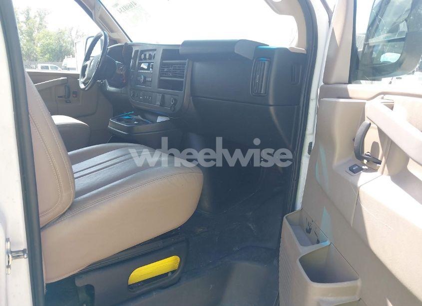 Photo 5 of 2017 Chevrolet Express 2500 WORK VAN (VIN 1GCWGAFF2H1176724)