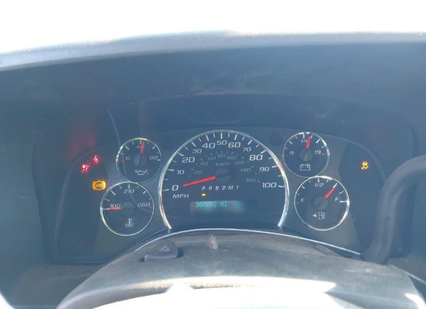 Photo 7 of 2017 Chevrolet Express 2500 WORK VAN (VIN 1GCWGAFF3H1103538)