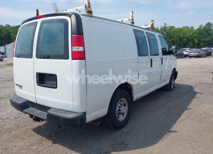 Photo 4 of 2016 Chevrolet Express 2500 WORK VAN (VIN 1GCWGAFF4G1273888)